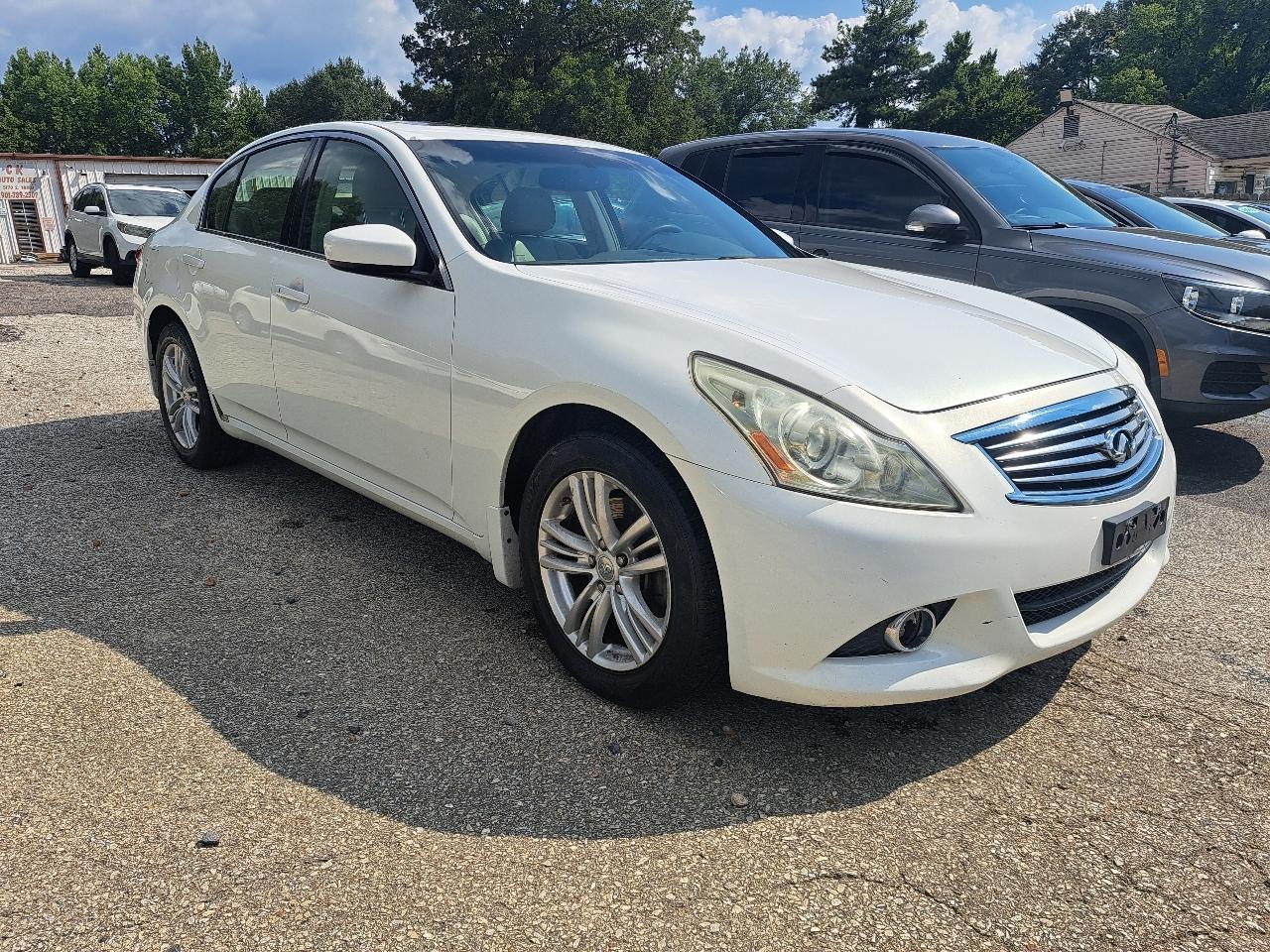 infiniti g sedan 2011 JN1CV6AR1BM400680 image infiniti g sedan 2011 JN1CV6AR1BM400680 image